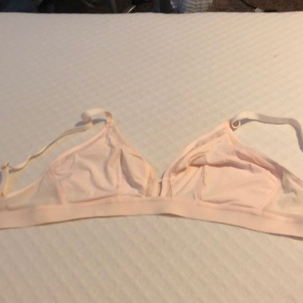 Brand new lively bra with no underwire